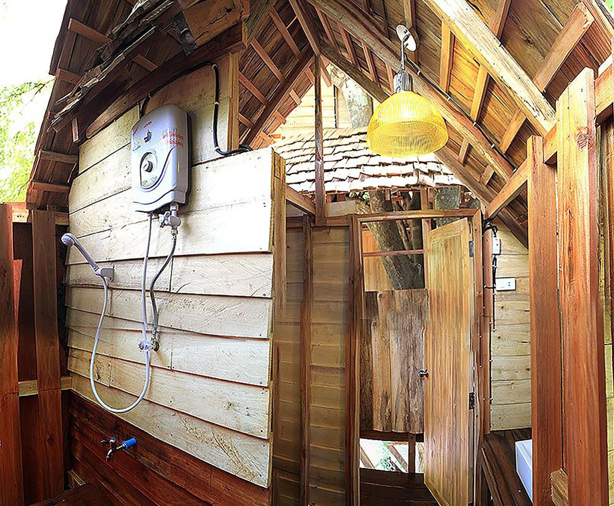 Rabeang Pasak Treehouse Resort Chiang Mai Bagian luar foto