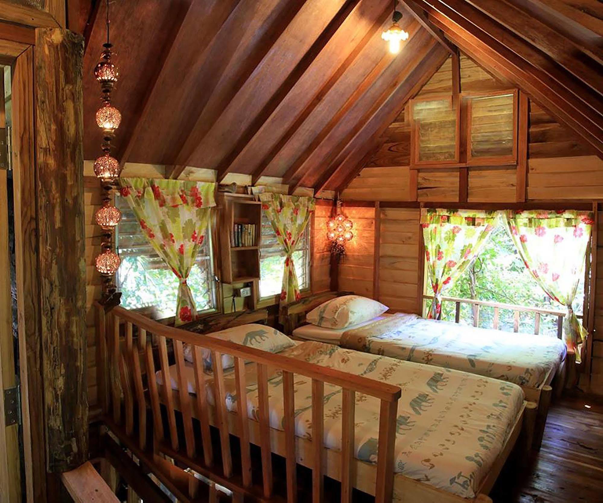 Rabeang Pasak Treehouse Resort Chiang Mai Bagian luar foto
