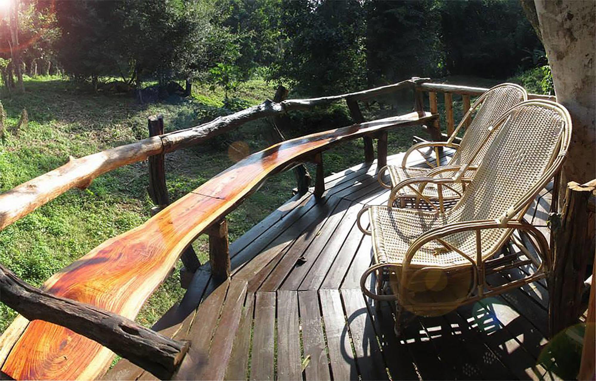 Rabeang Pasak Treehouse Resort Chiang Mai Bagian luar foto